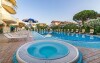 Bazén, Hotel Universal ****, Cervia, Itálie