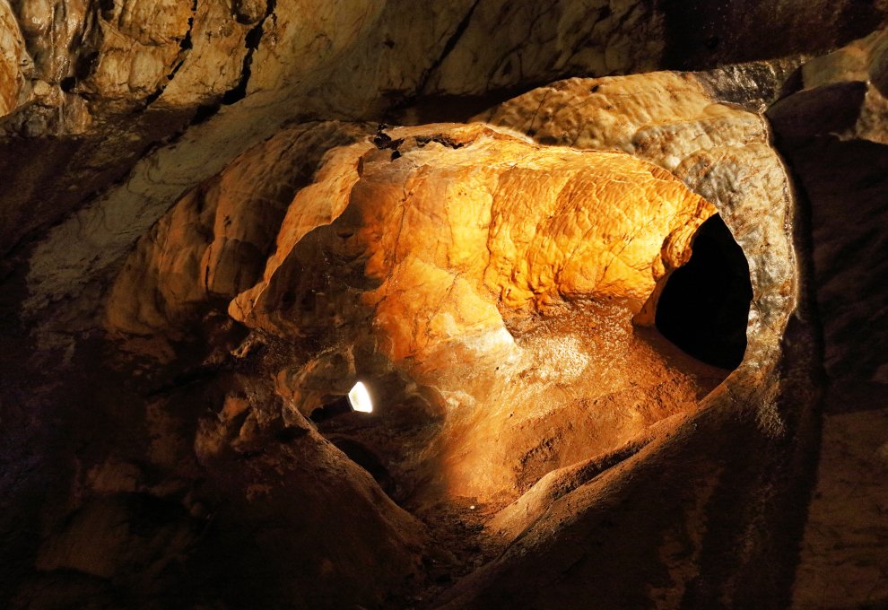 Ochtinská aragonitova jeskyne
